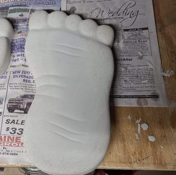 Set of cement feet unpainted - Picture 2 of 2